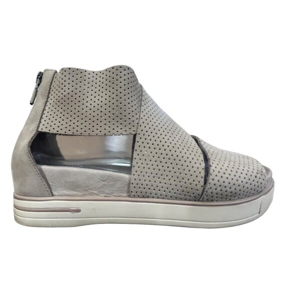 Eileen Fisher Women's 8.5 Sandals Wedge Open Toe Perforated Beige Zip Closure - Picture 5 of 8